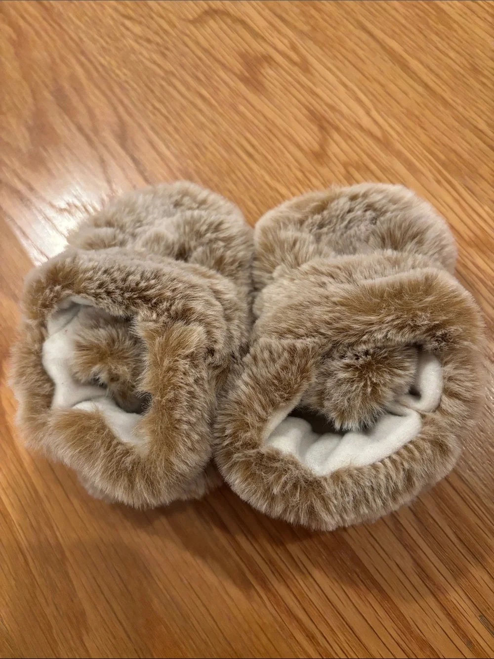 Fruit of the Loom Plush Faux Fur Baby Slippers - Light Brown. 0-6 months.